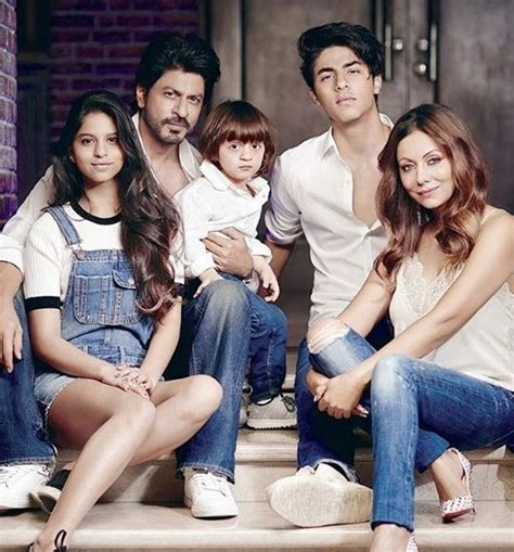 Shah Rukh Khans Son Aryan and Aishwarya Rai Bachchans。